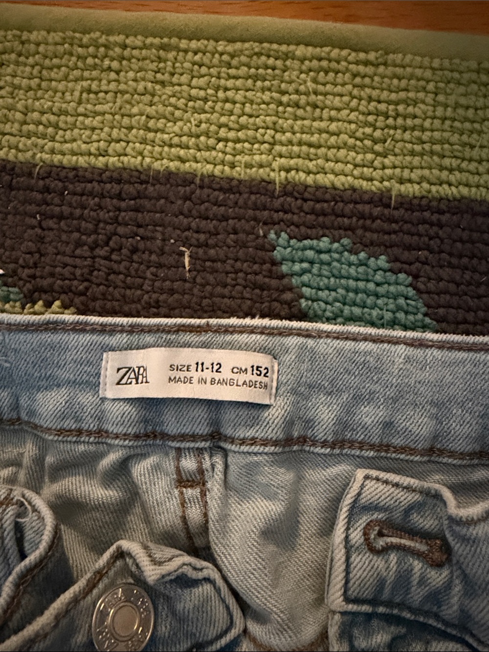 Zara Light Blue Straight Leg Women’s Jeans - Picture 2 of 2